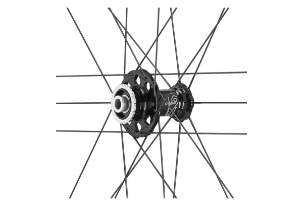 Campagnolo® Juego De Ruedas Campagnolo Shamal Carbon Disc | 12x100 - 12x142 Mm | Centerlock 5 Campagnolo® Juego De Ruedas Campagnolo Shamal Carbon Disc | 12x100 - 12x142 Mm | Centerlock - Imagen 3